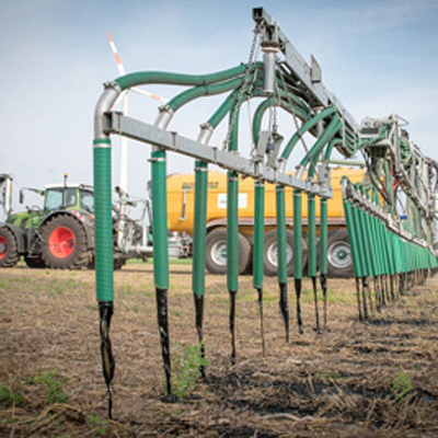 împrăștierea gunoiului lichid de grajd